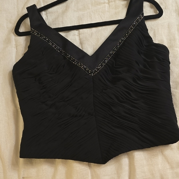 Black Sleeveless Embellished Bustier Tank Top - Picture 10 of 16
